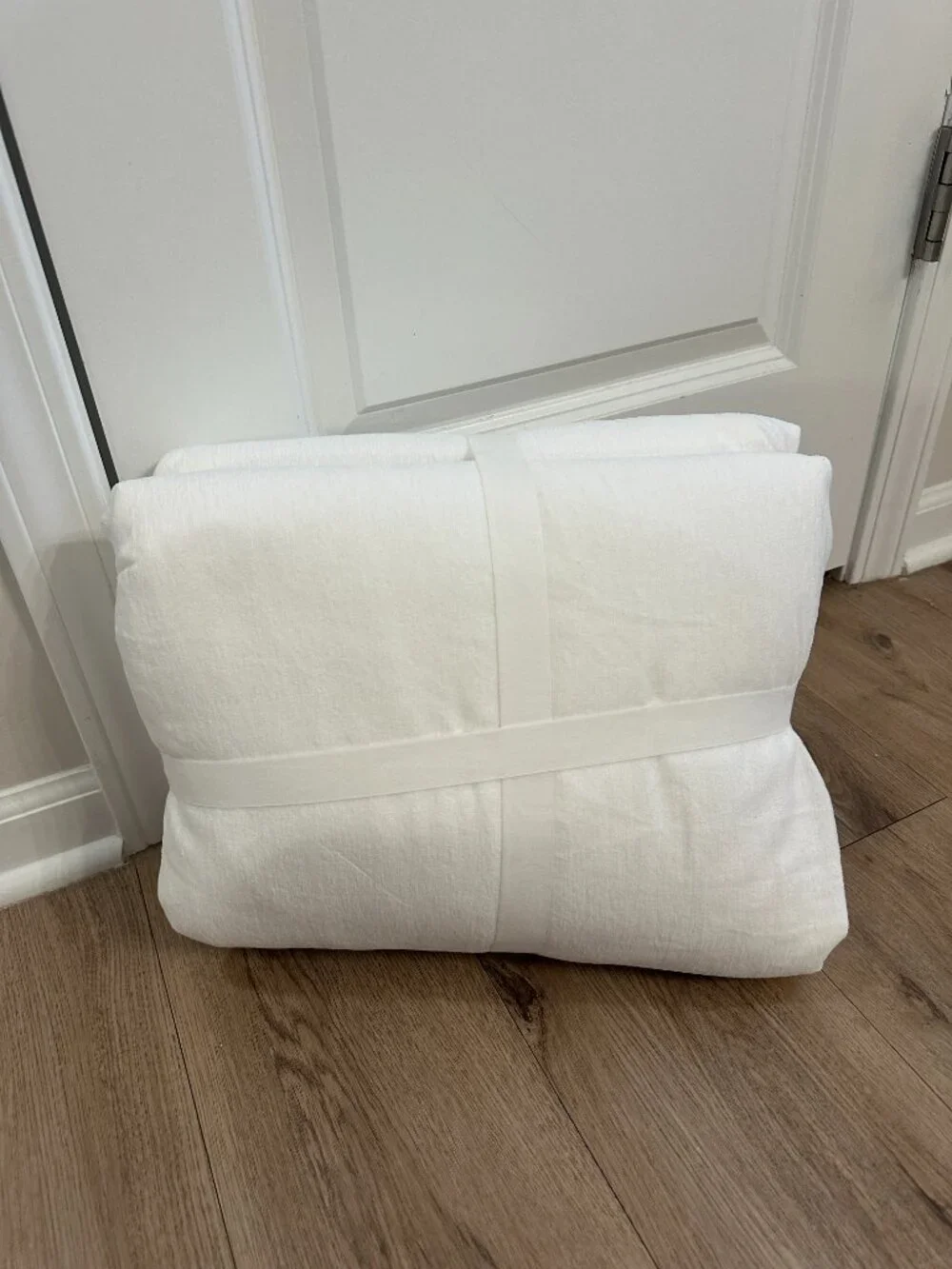 POTTERY BARN Cozy Cloud Duvet Cover in White Size King/Cal. King NWT